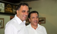 Mustrangi e Paulo Vieira de Barros, prefeito de Bom Jardim.