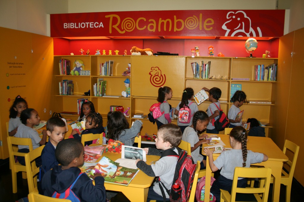 Biblioteca infantil Rocambole