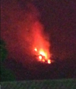 Foto: Sancler Nascimento, 12/12 - incêndio atrás do seminário de Corrêas