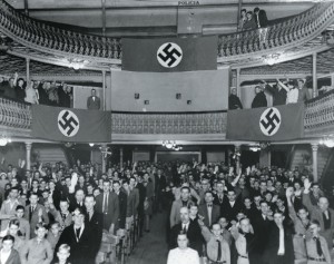 Movimento nazista em Petrópolis na década de 30, onde também havia forte presença de imigrantes alemães (Crédito: acervo do Museu Imperial)